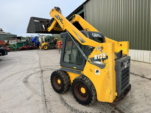 Gehl R135 Skid Steer