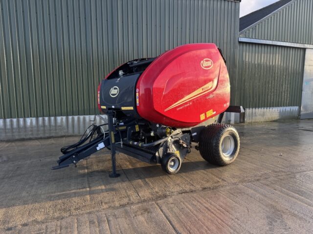 Vicon RV 5216 Intelligent Density 3D Round Baler