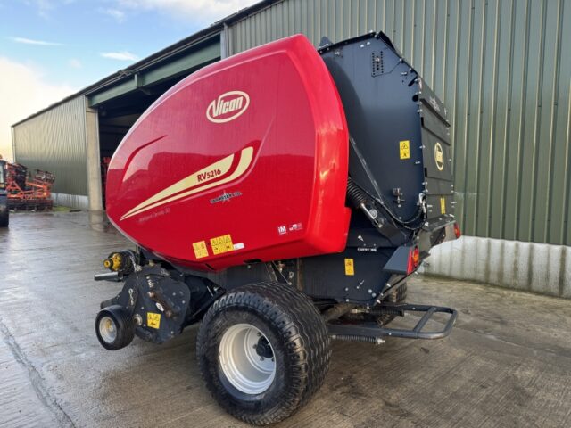 Vicon RV 5216 Intelligent Density 3D Round Baler