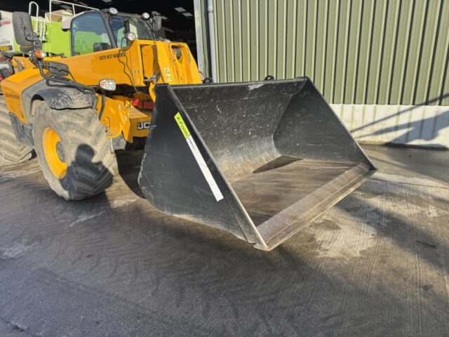 X Form Grain Bucket