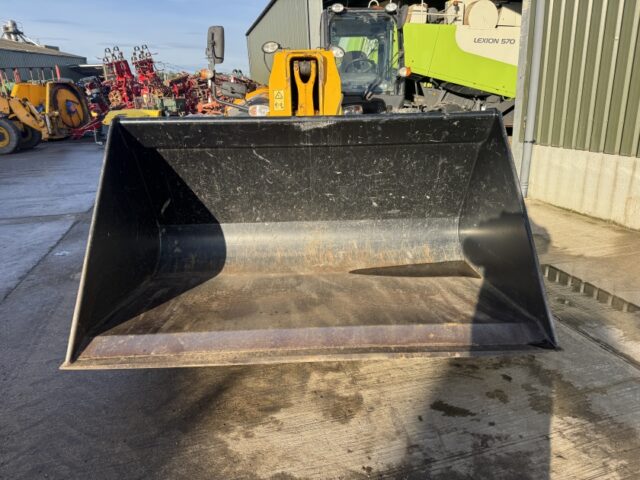 X Form Grain Bucket