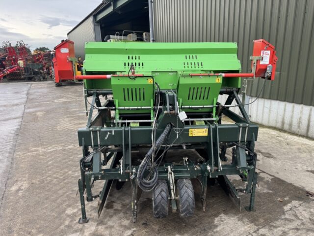 Miedema Structural MS2000 2 Row Planter