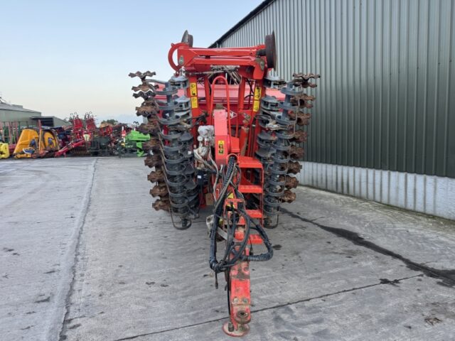 Kuhn Fastliner FL 4000 Seed Drill