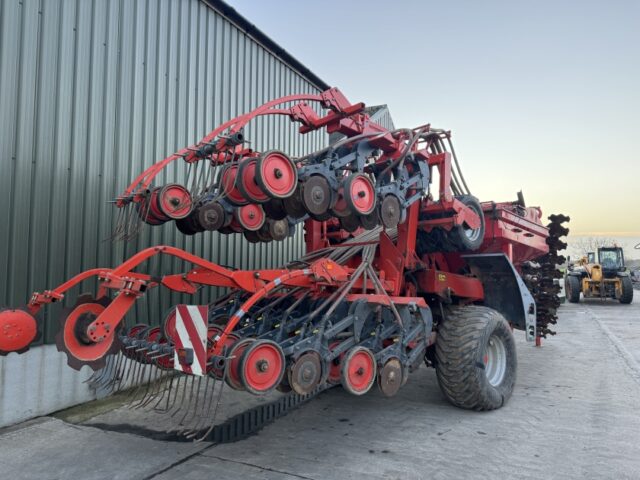Kuhn Fastliner FL 4000 Seed Drill