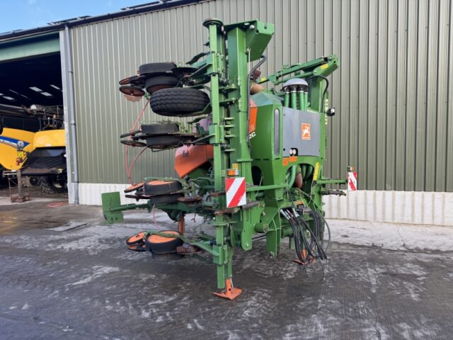 Amazone EDX 6000-2C Maize Drill