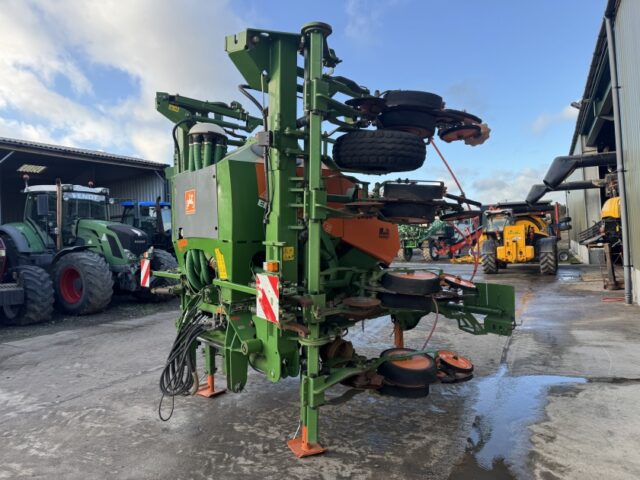 Amazone EDX 6000-2C Maize Drill