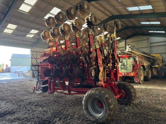Sumo 6m DTS Deep Tillage Seeder Trailed Direct Drill