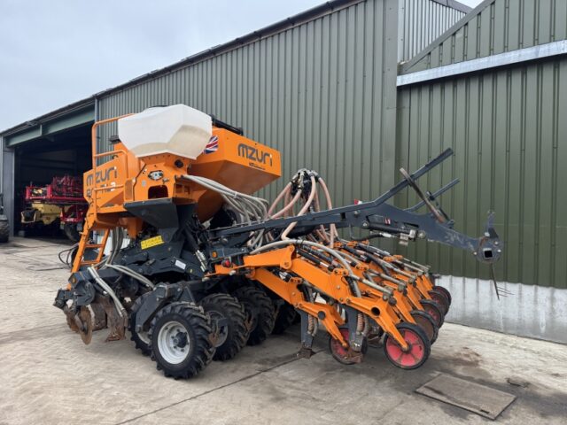 Mzuri Pro-Til 3T **Grain, Fert and Slug Pellets**