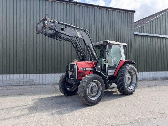 Massey Ferguson 3075 Dynashift *Low Hours*