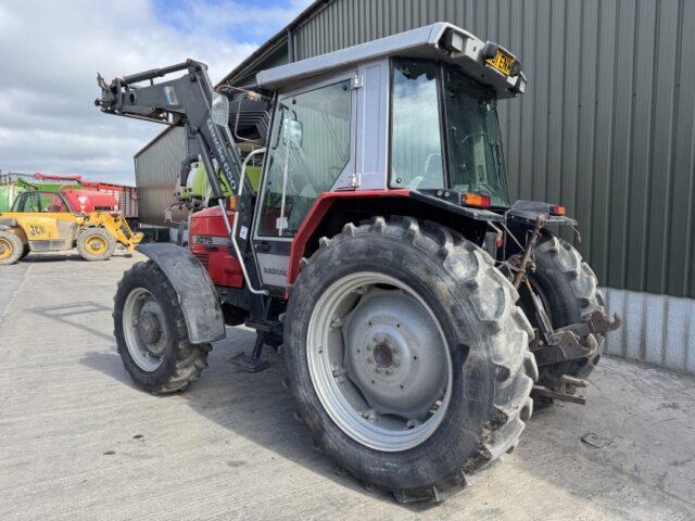 Massey Ferguson 3075 Dynashift *Low Hours*