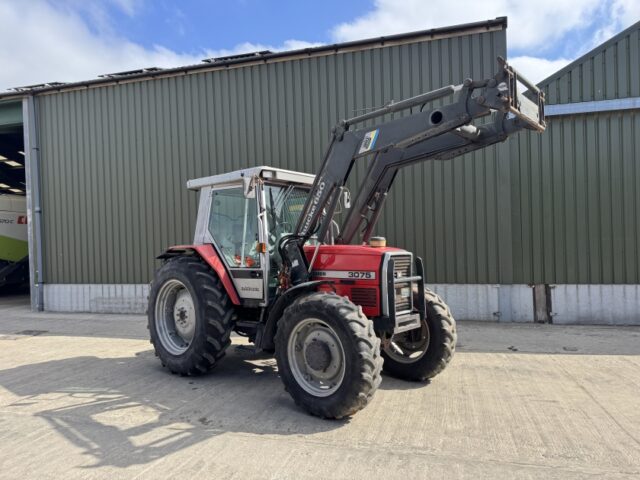 Massey Ferguson 3075 Dynashift *Low Hours*