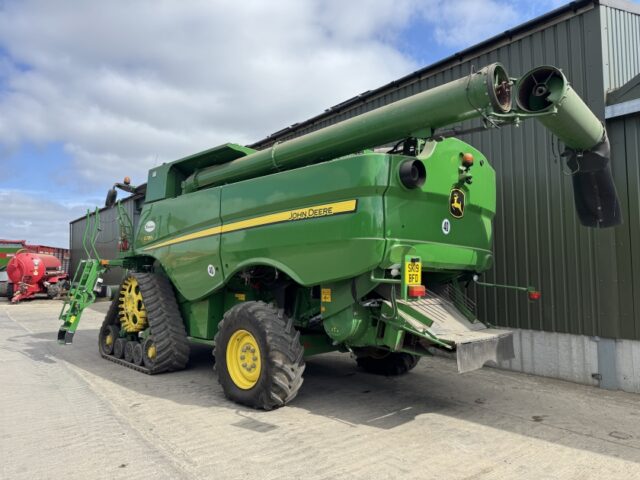 John Deere S785i c/w 735D