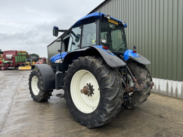 New Holland TM190