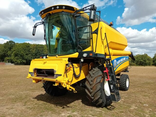 New Holland TC5070