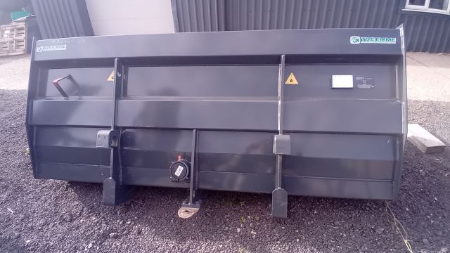 Tre emme rehandling / grain bucket