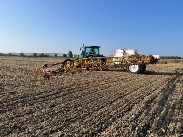 Knight 28m 3800L Trailed Sprayer