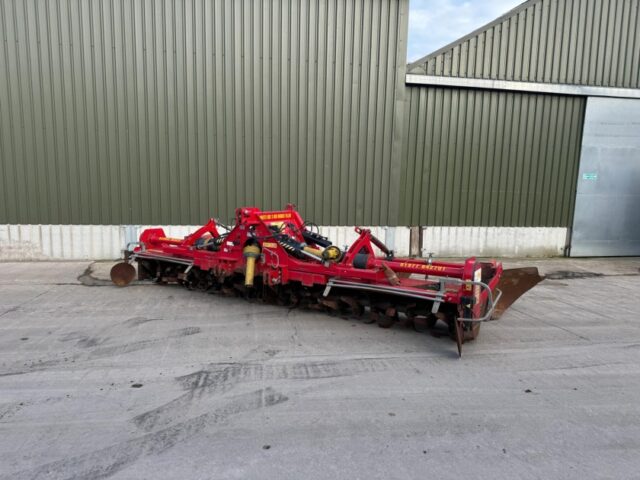 George Moate Titan 540 Bed Tiller