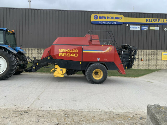 USED New Holland BB940 Square Baler For Sale