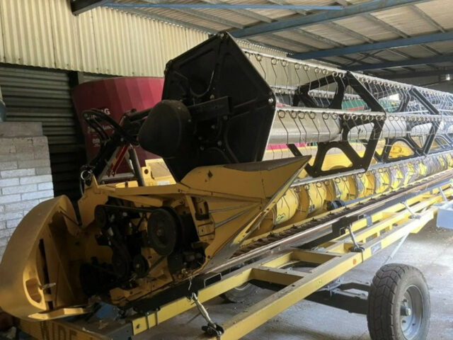 New Holland CR10.90 Combine Harvester For Sale