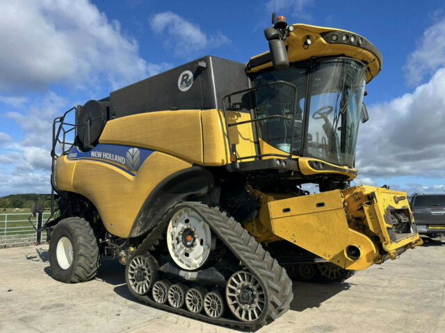 New Holland CR9.80 Combine Harvester For Sale