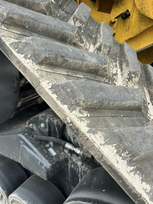 New Holland CR9.90 Combine Harvester For Sale