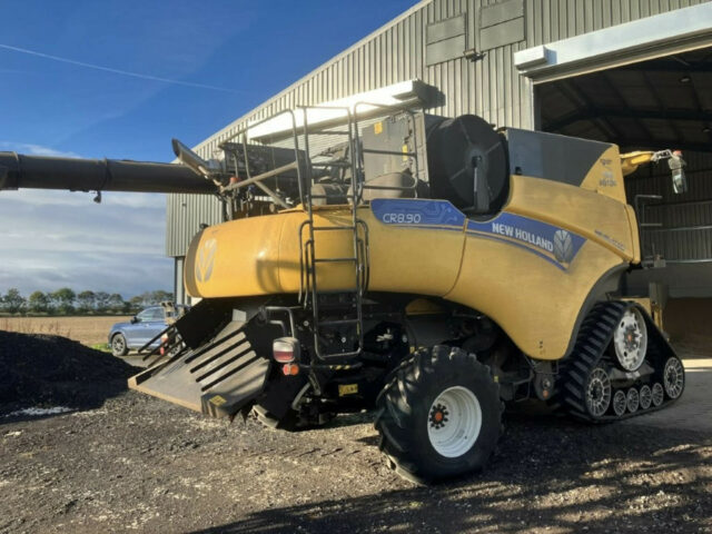 New Holland CR8.90 Combine Harvester For Sale