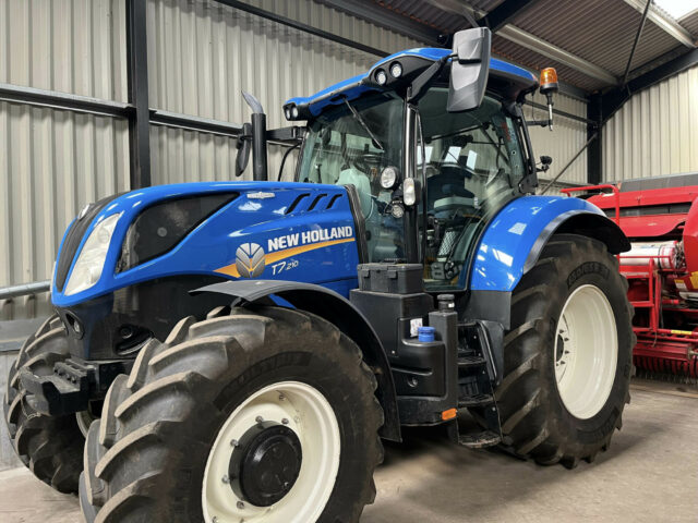 DUE IN: New Holland T7.210 Tractor For Sale
