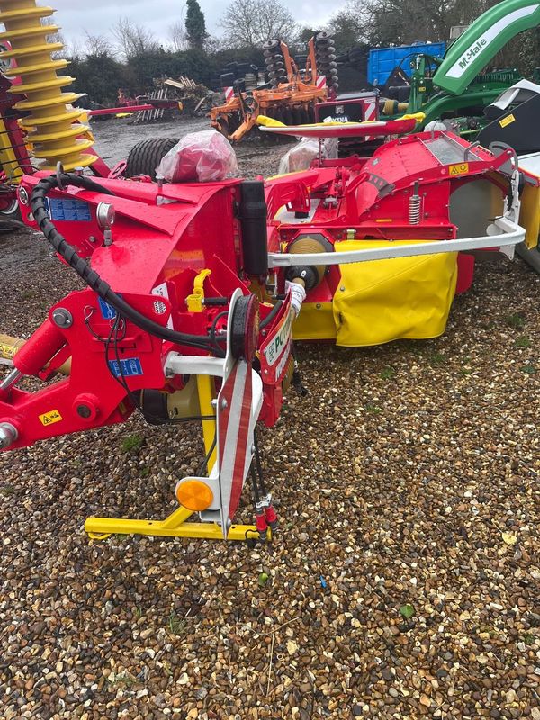 Pottinger Novacat 302