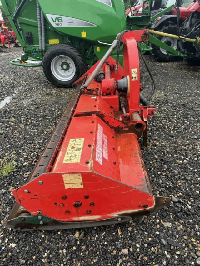 Vogel & Noot 280 Flail