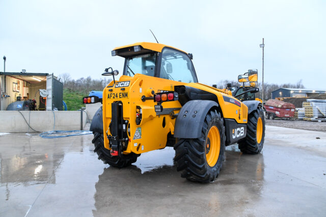 JCB 542-70 AgriXtra 2024