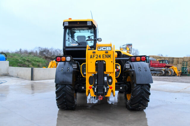 JCB 542-70 AgriXtra 2024