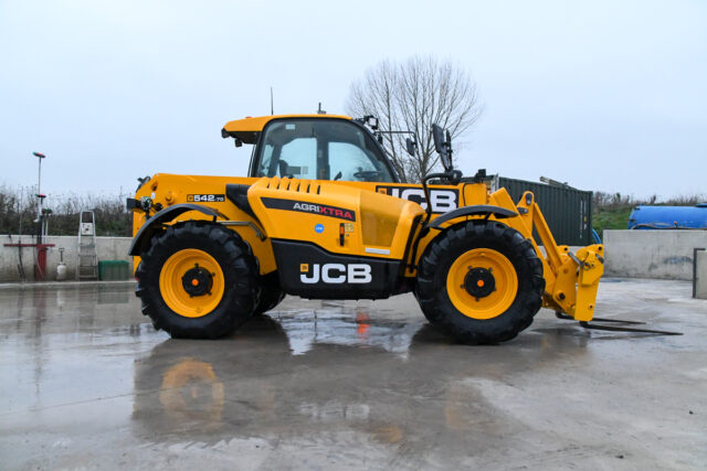JCB 542-70 AgriXtra 2023