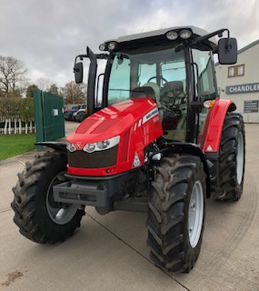 TD002366 2015 MF5610 4WD TRACTOR
