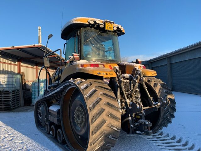 T4012945 CHALLENGER MT775E TRACKED