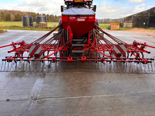 2010 Kuhn Megant 600 6m Mounted drill
