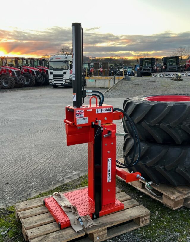 2M041423 BROWNS 10T HYDRA LOG SPLITTER