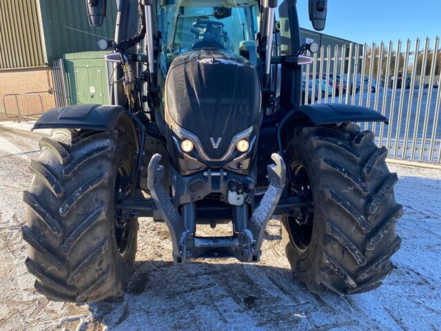 VA000325 VALTRA N155 TRACTOR G5S LOADER