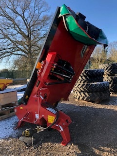 DM000256 KVERNELAND 3332MT MOWER