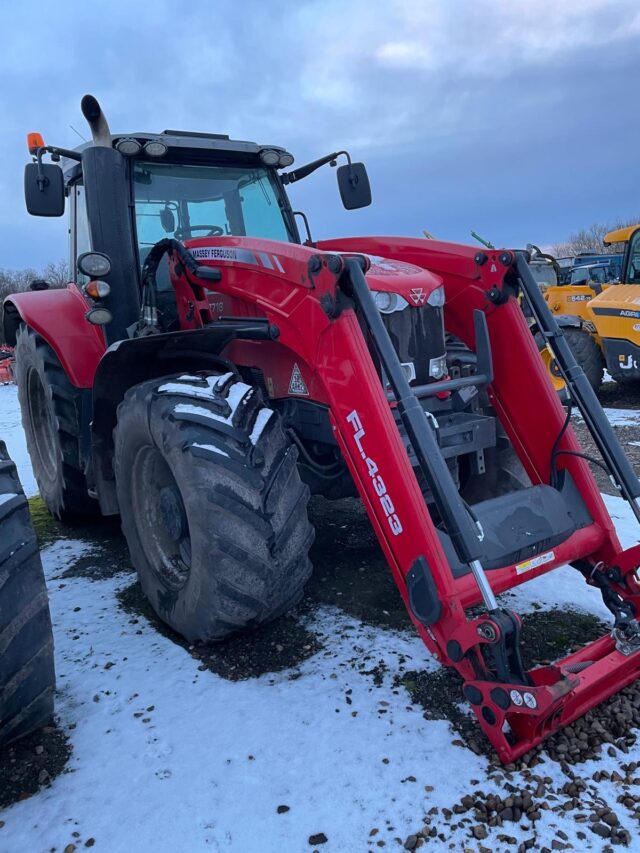T2036716 MF7718S EFD6 TRACTOR & LOADER
