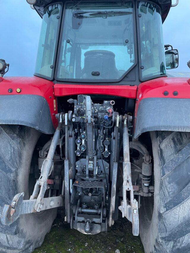 T2036716 MF7718S EFD6 TRACTOR & LOADER