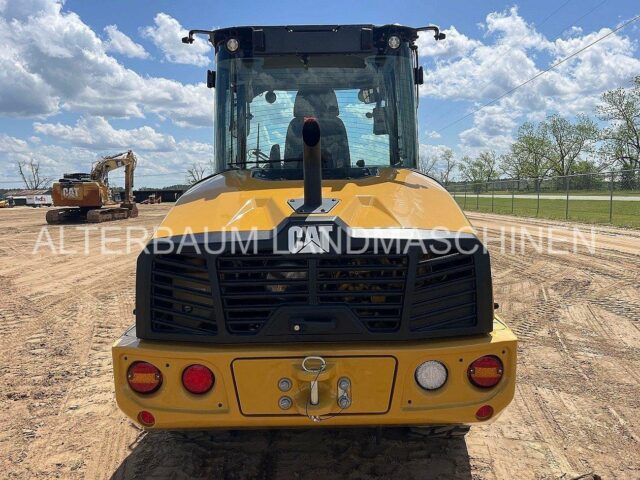 2023 Caterpillar 906