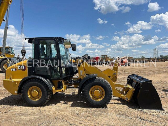 2023 Caterpillar 906