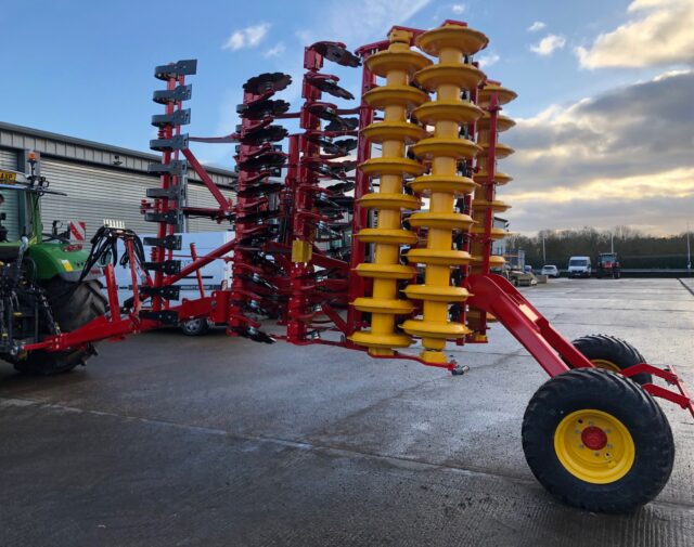 DM000257 VADERTSAD CR525 XT CULTIVATOR