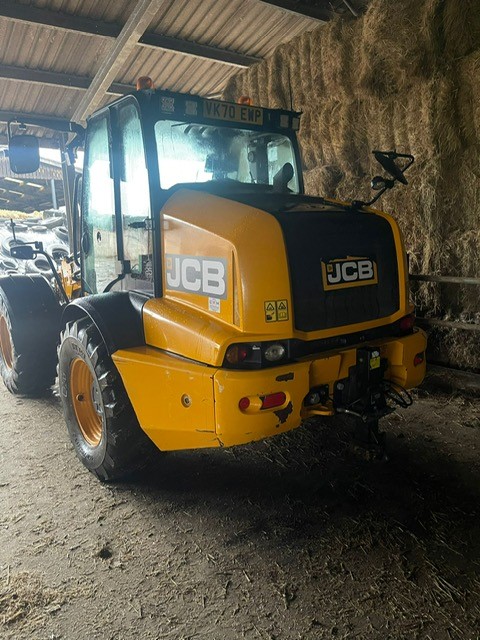 TB003880 JCB TM320S TELEHANDLER