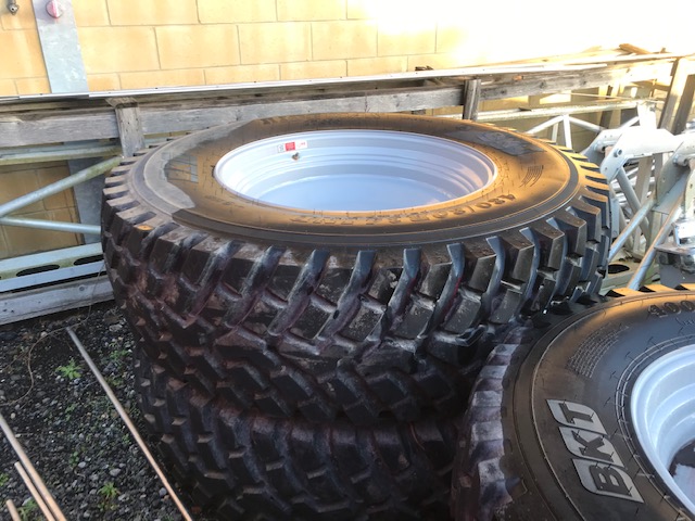 BM000559 BKT WHEELS & TYRES