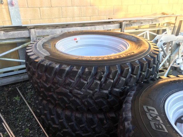 BM000559 BKT WHEELS & TYRES