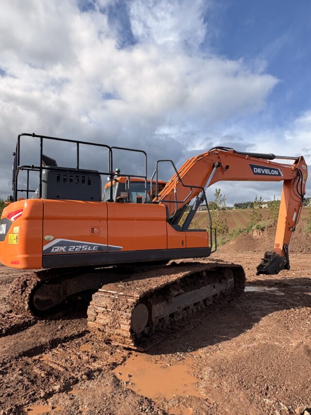 Doosan DX 225LC