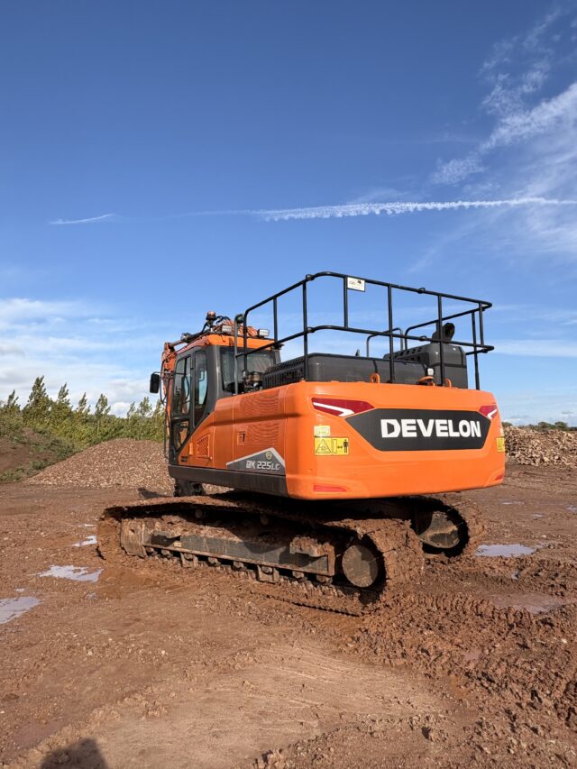 Doosan DX 225LC