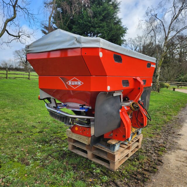 Kuhn Axis 30.1 Fertiliser Spreader