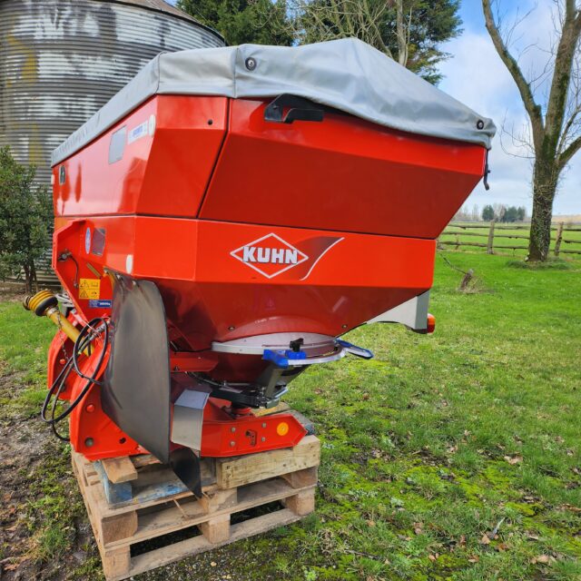 Kuhn Axis 30.1 Fertiliser Spreader